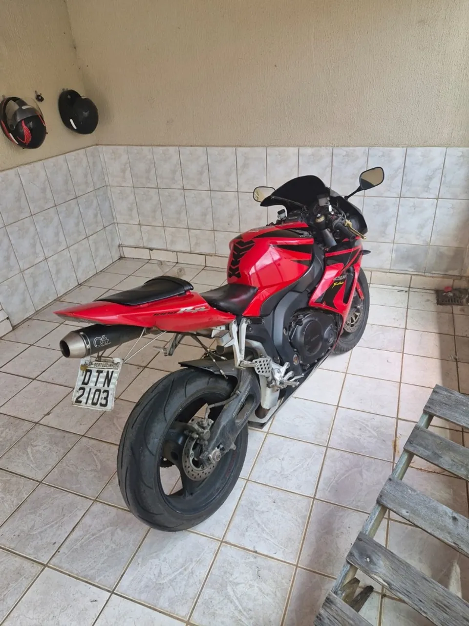 Honda CBR 1000RR - Fireblade Forte, Revisada, Ótimo Estado!