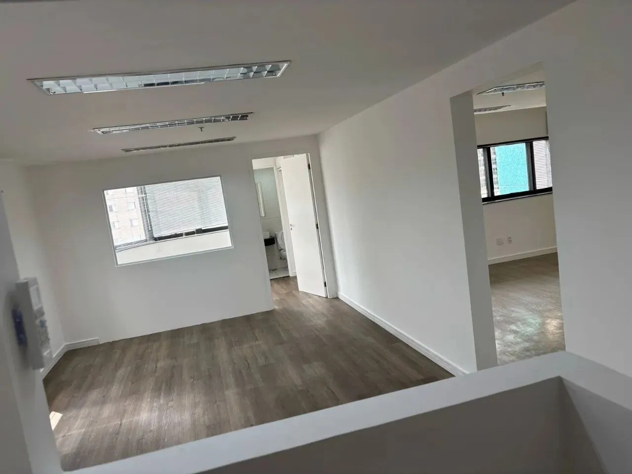 Salas para Aluguel em Moema - 124m²