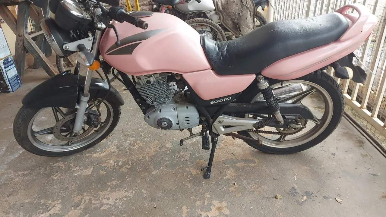 Yes 125 Suzuki
