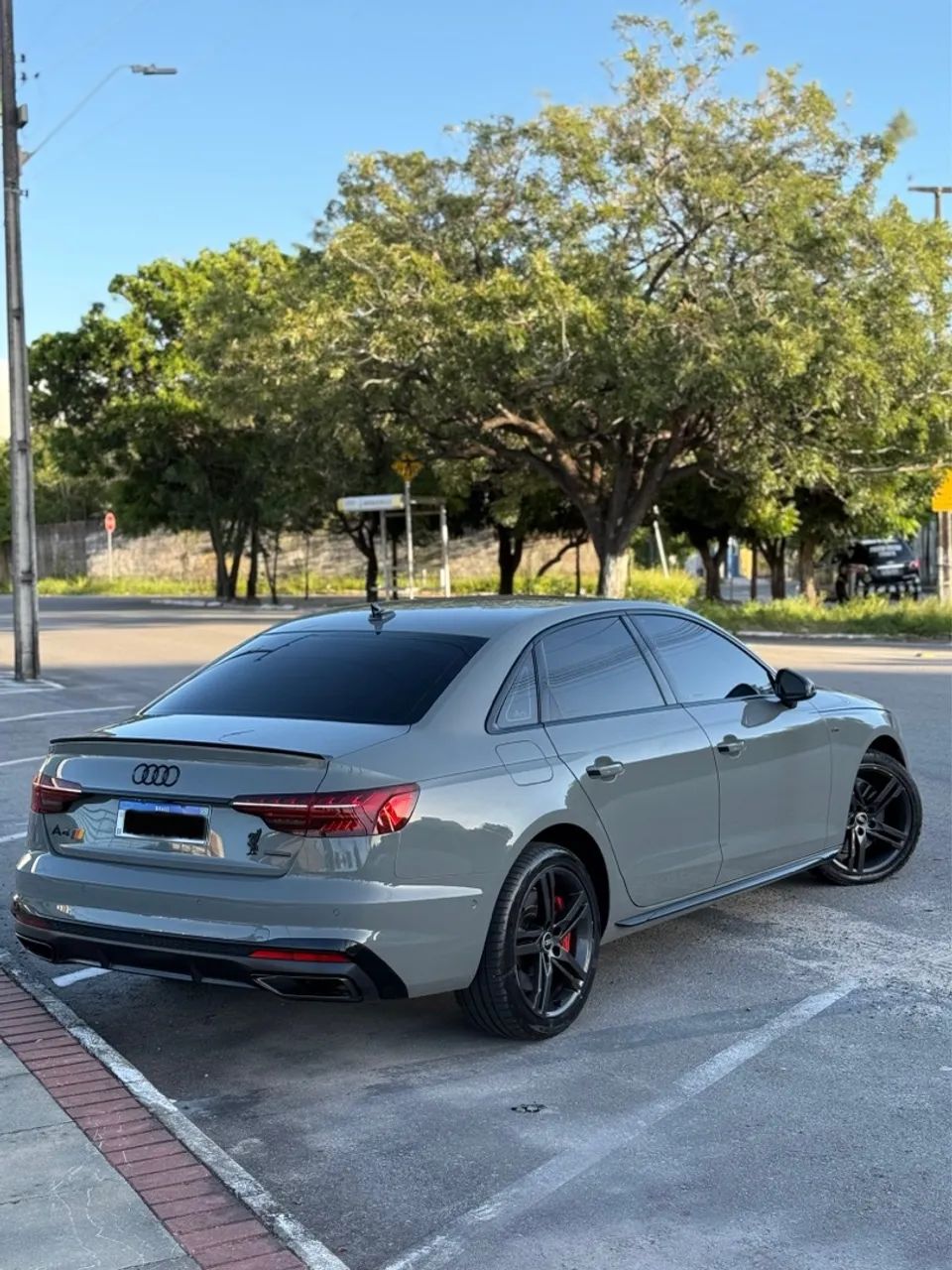 AUDI A4 PERFORMACE BLACK 21-21 2.0 - Foto 4