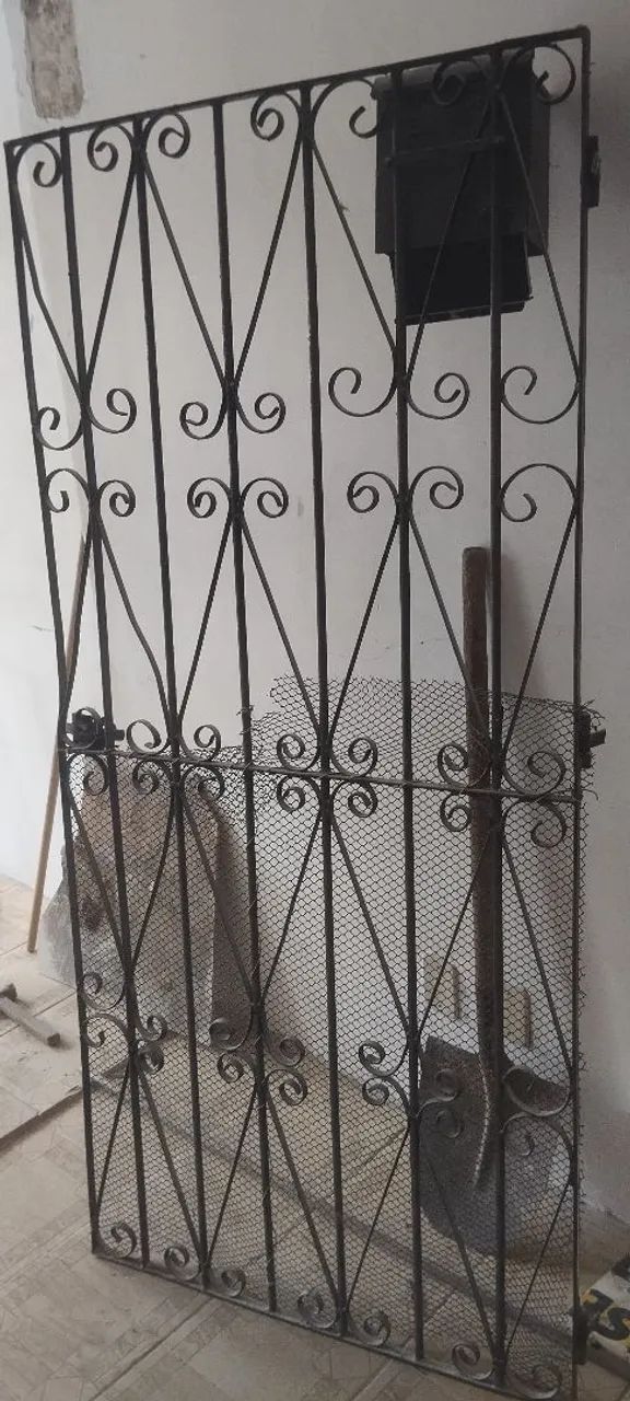 Portão de Ferro com Detalhes em Ferradura - Foto 4