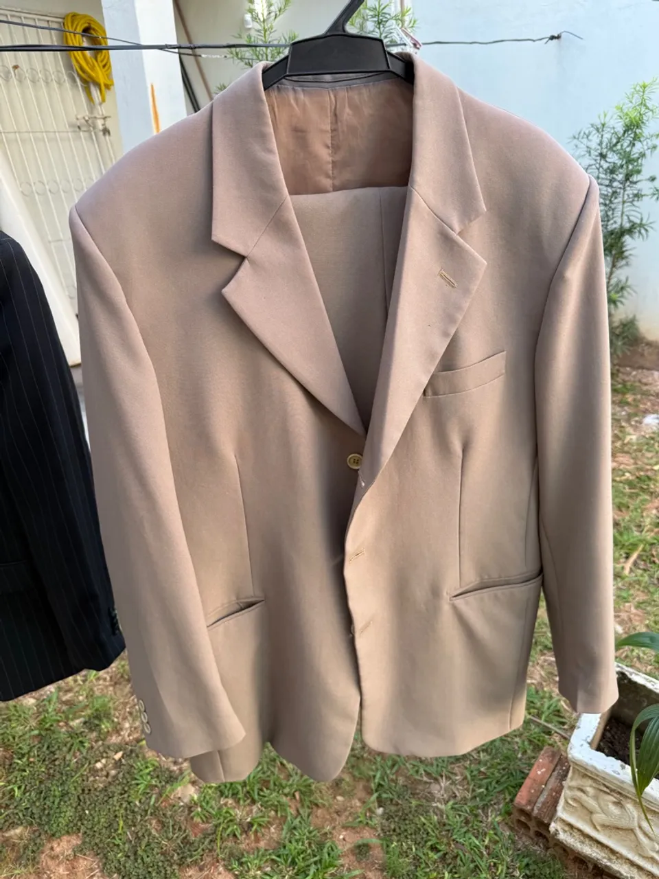 Terno Bege Clássico - Elegância e Conforto Tam. 54