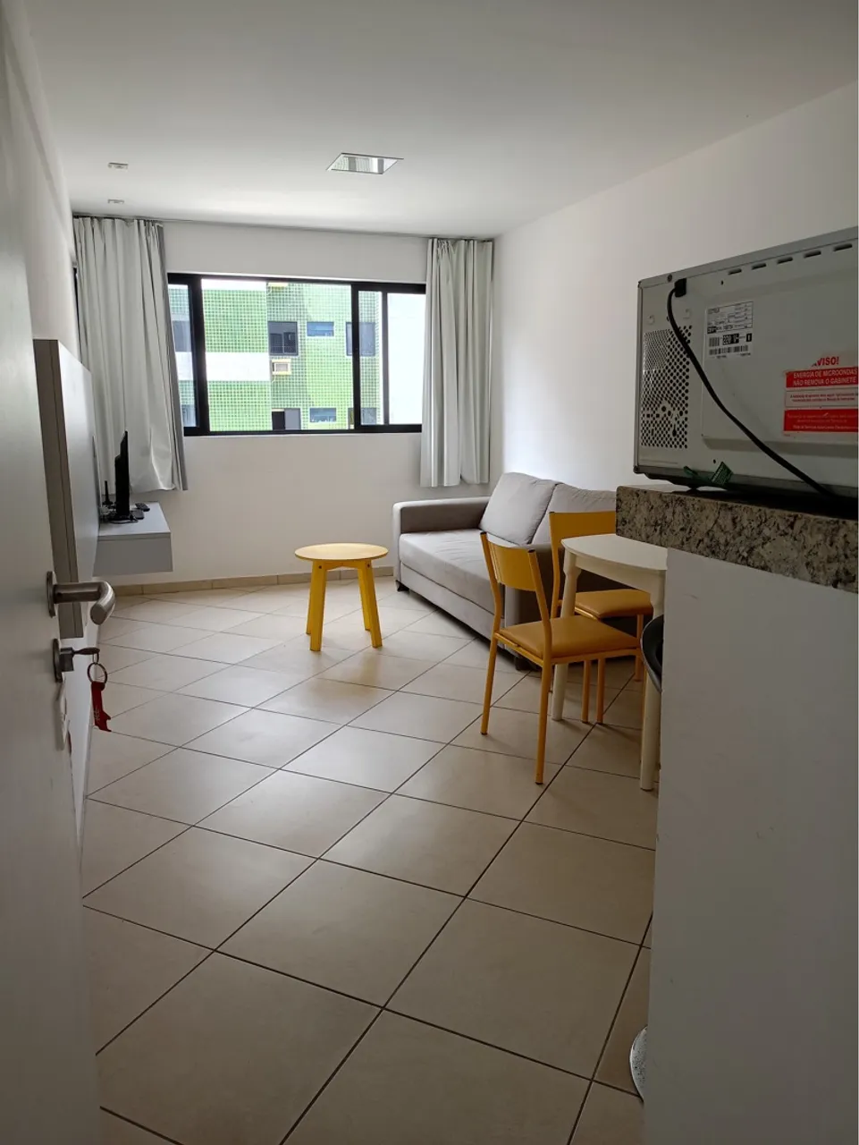 Quarto e sala na ponta verde