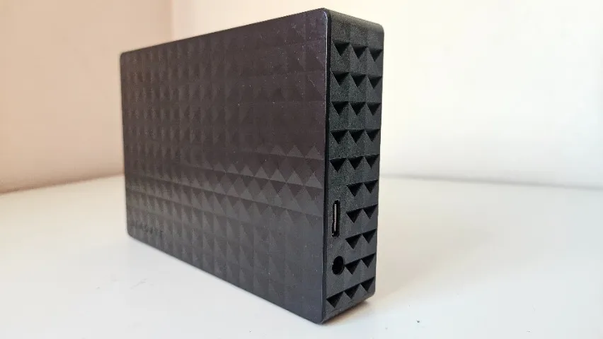 HD Seagate 8TB - excelente estado! Espaço de sobra para backup e grandes arquivos