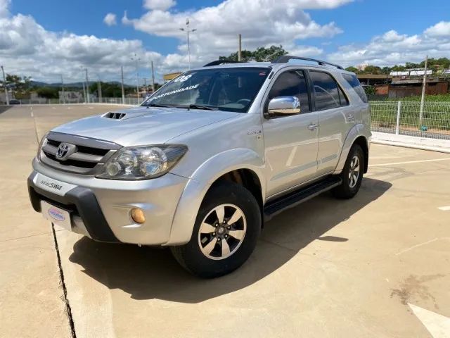 Hillux SW4 2008 Impecável!!! Veículo revisado e com condições de pagamento especial!! - Foto 2