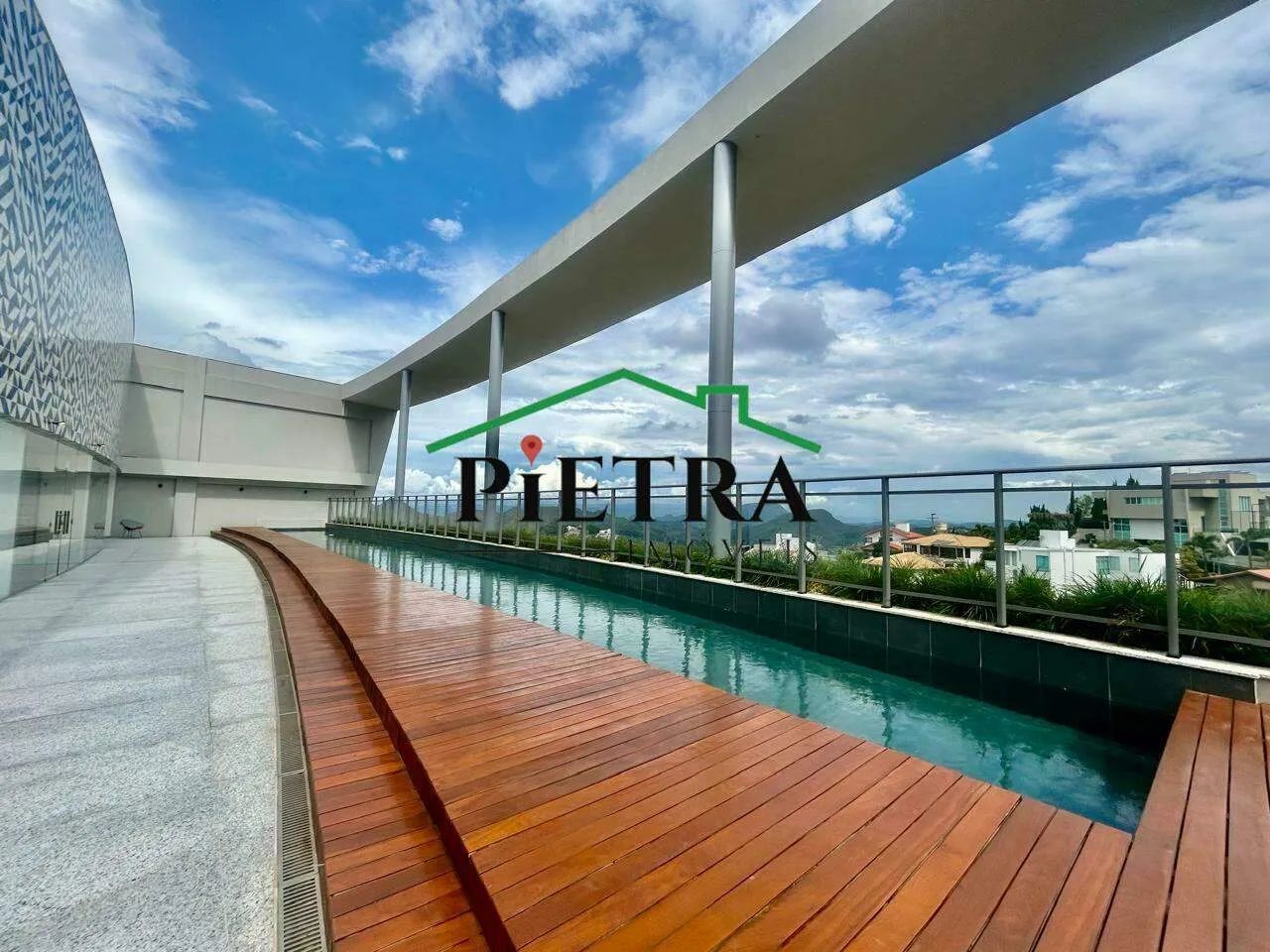 Sala ampla e excelente localização - Foto 2