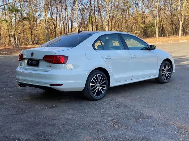 Volkswagen Jetta Highline 2016/2017 2.0 TSI - Foto 4