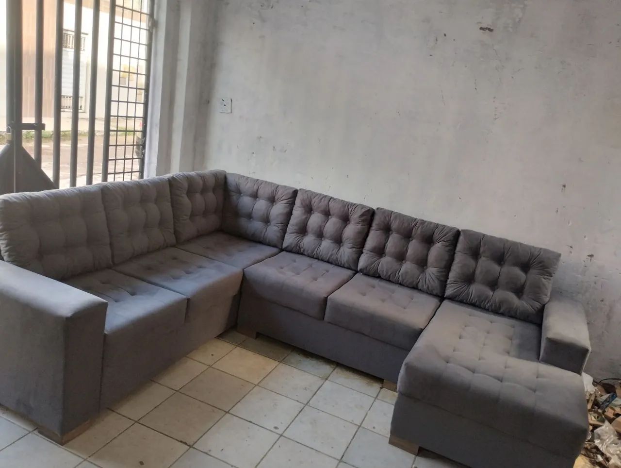 Sofá de canto cheiser grande e confortável - Foto 3
