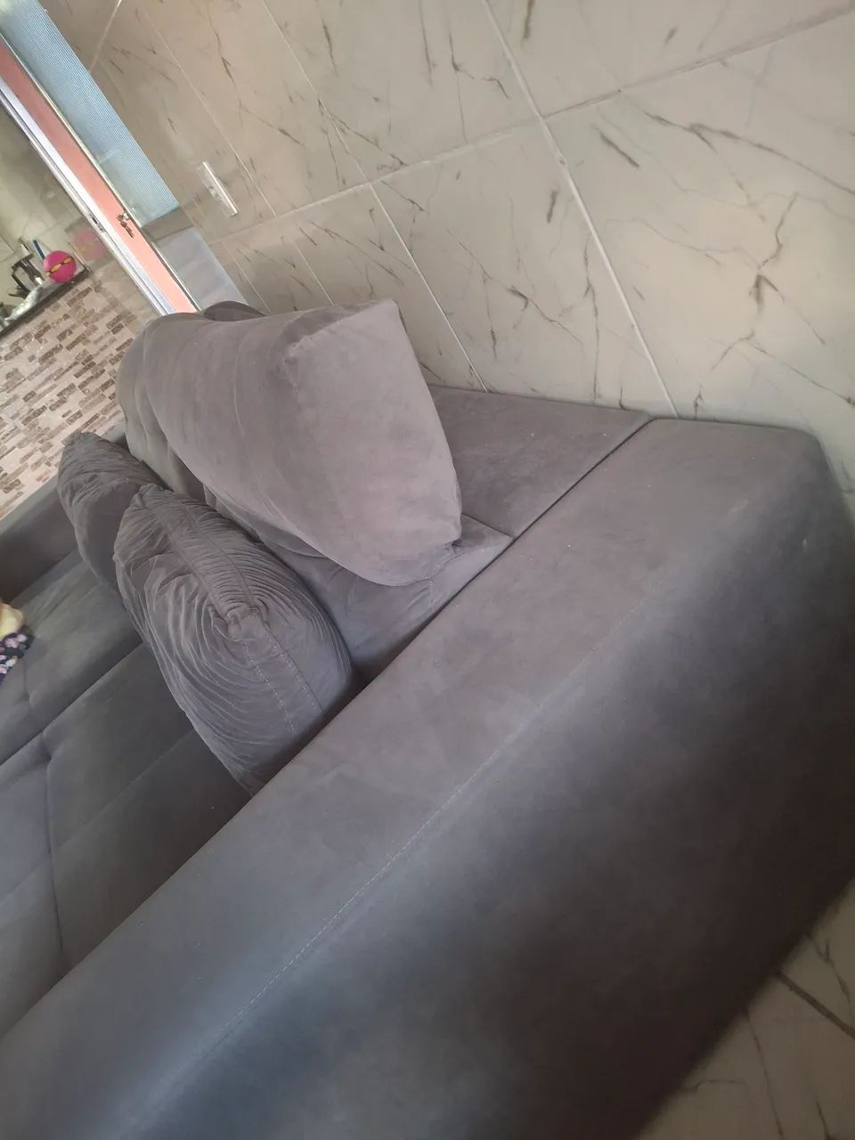 2.70m gray retractable sofa, recently refurbished, NO STAINS.64595871808386121