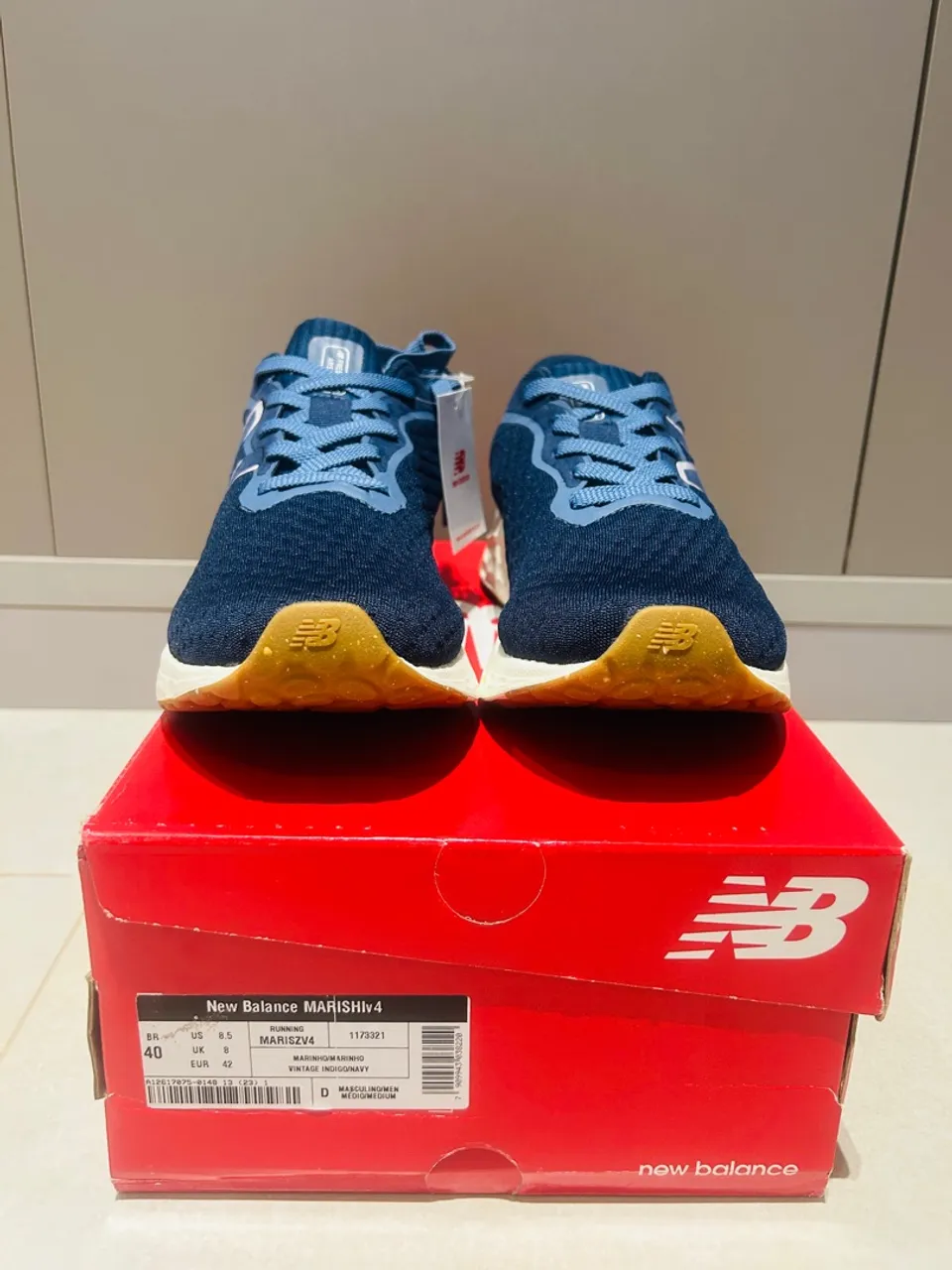 Tênis New Balance MARISHIv4 - Original e Confortável
