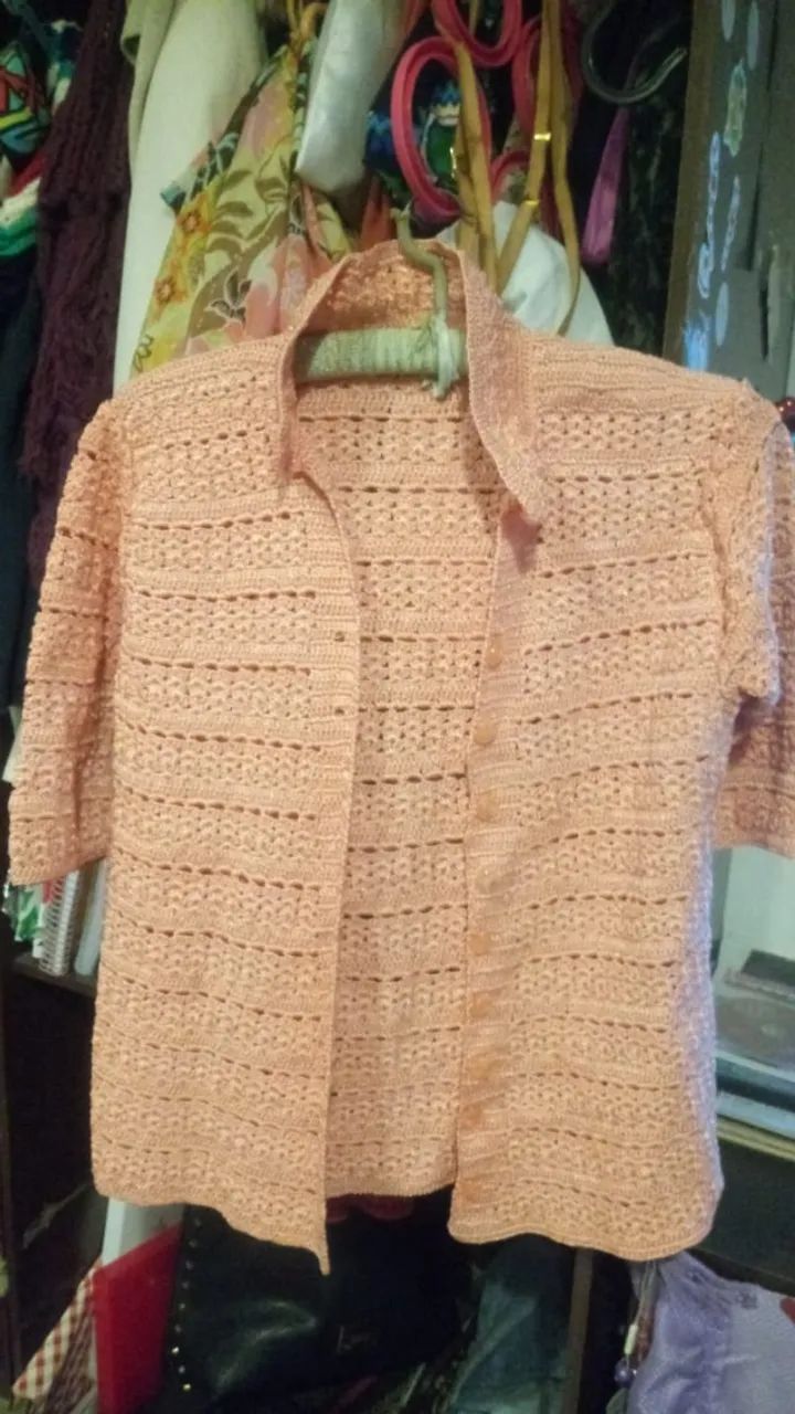 Blusa de crochê cor salmão importado - Foto 3