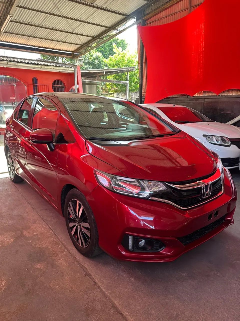 Honda Fit 2020 Automático 1 mil entrada Aércio veículos bm