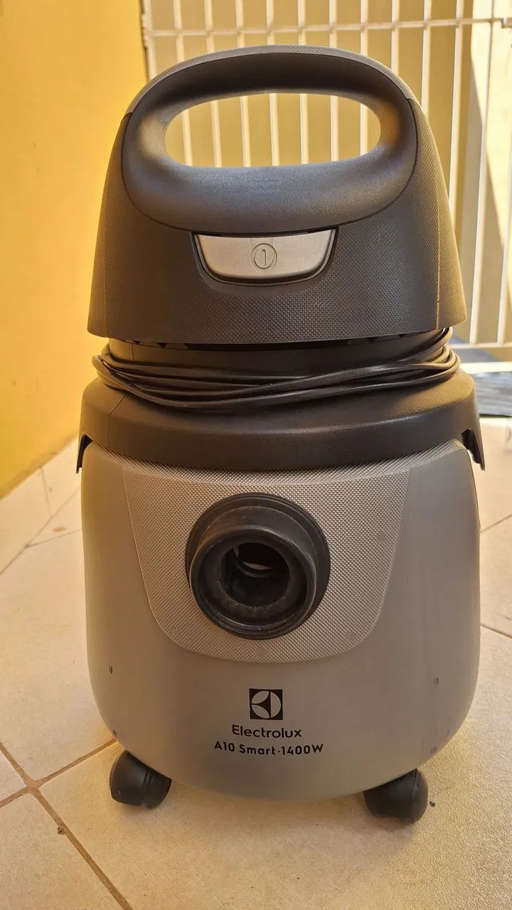 Aspirador de Pó/Água Electrolux A10 Smart 1400W