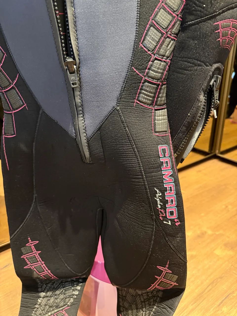 Roupa de mergulho feminina 7mm marca Camaro Alpha Plus Rosa 