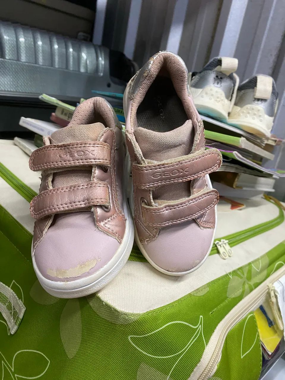 Sapato importado infantil Geox rosa tamanho 25 (europeu)