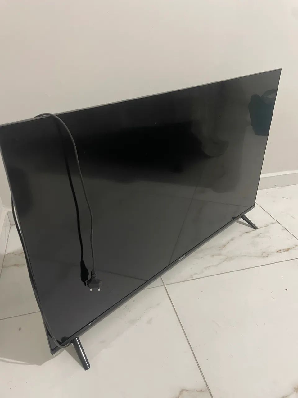 43-inch Semi-New TV, No Signs of Use, With Invoice64396662786946122