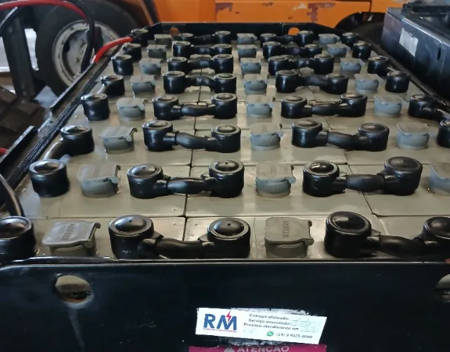 Baterias tracionárias para empilhadeiras elétricas