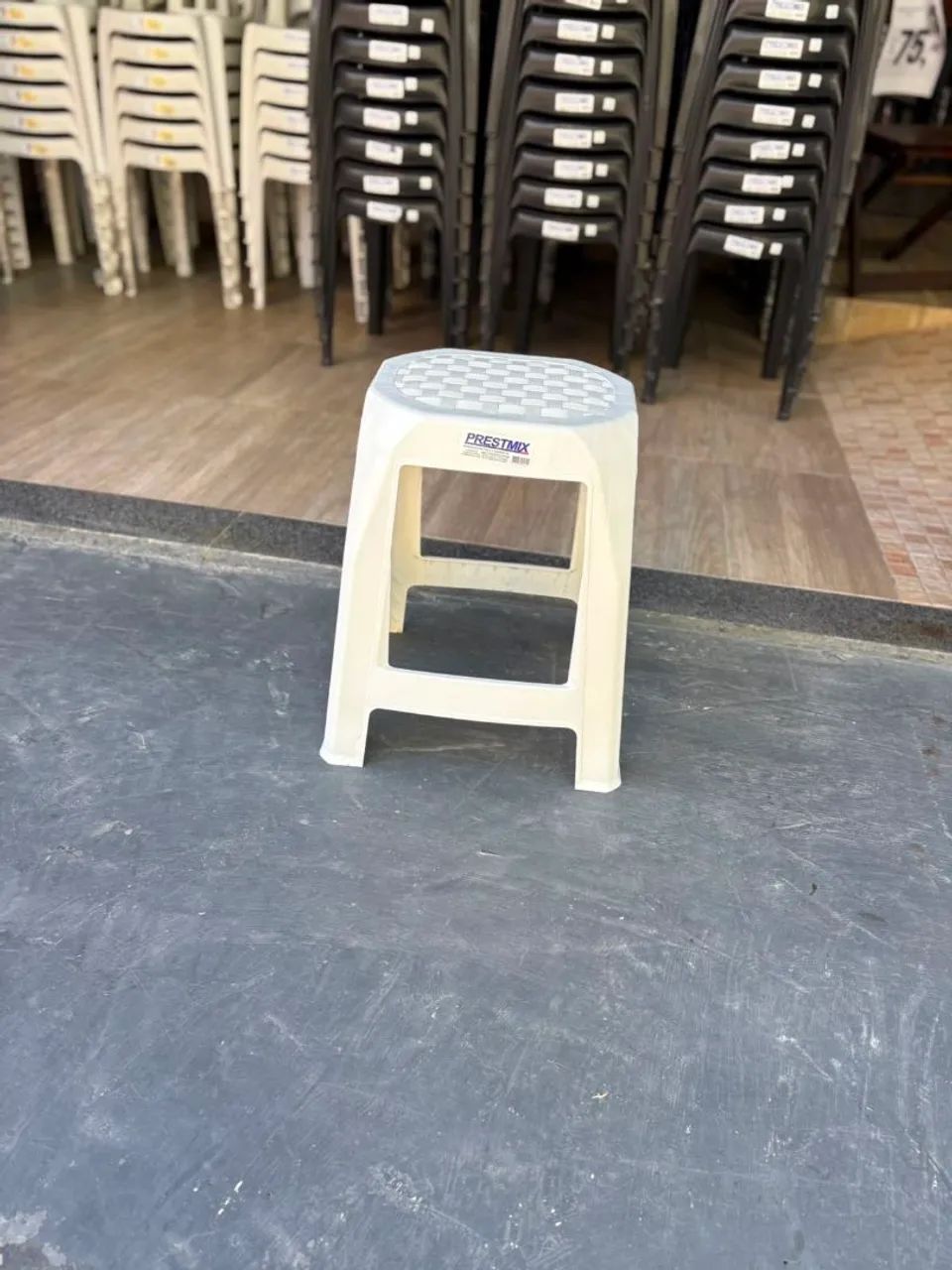 Banqueta _Suporta até 100kg. - Foto 2
