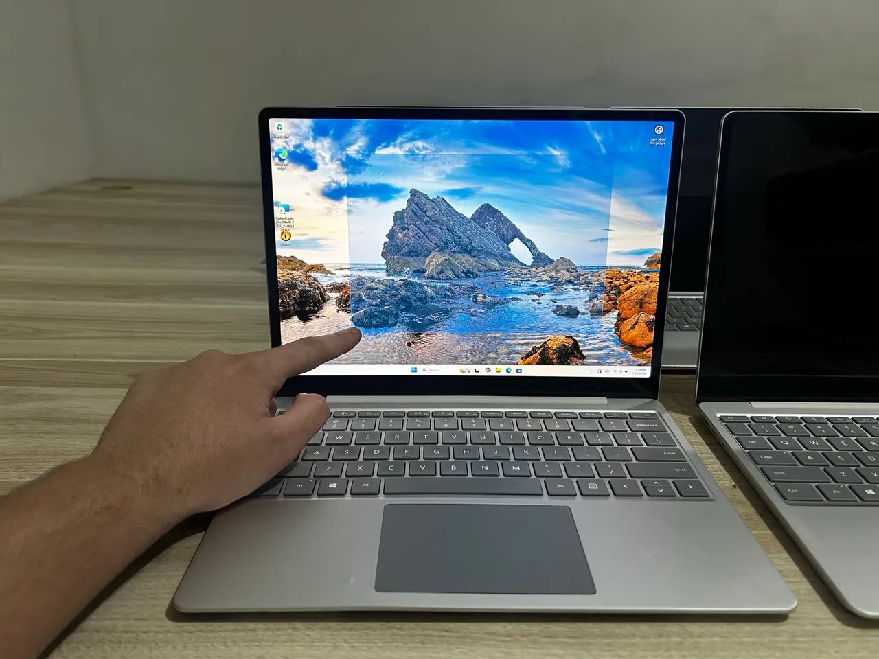 Lote Notebook Surface GO i5 10ª 8GB 128GB Touchscreen - Foto 2