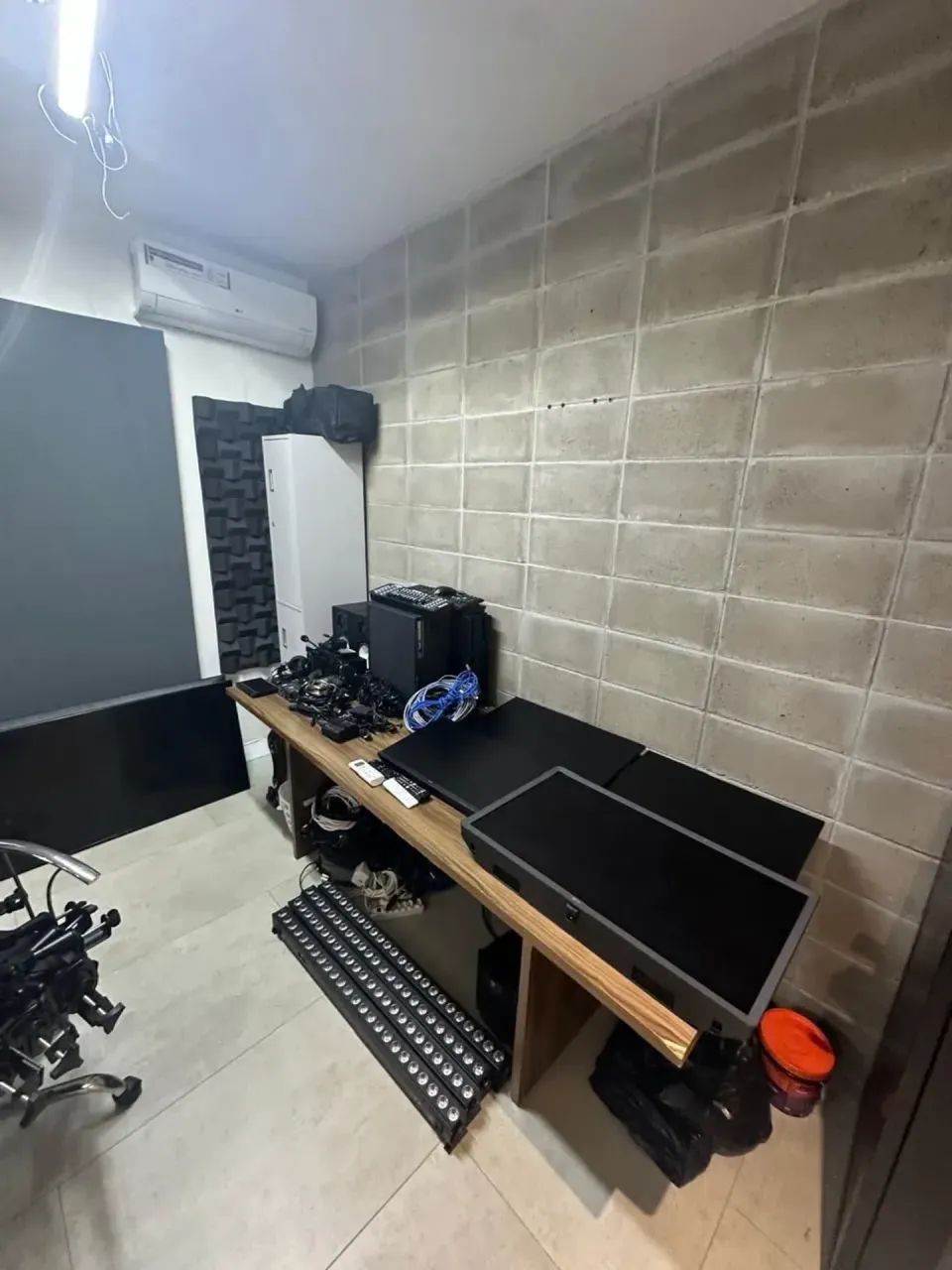 VIEIRALVES - EXCELENTE PONTO COMERCIAL - 7.800,00 - Foto 2