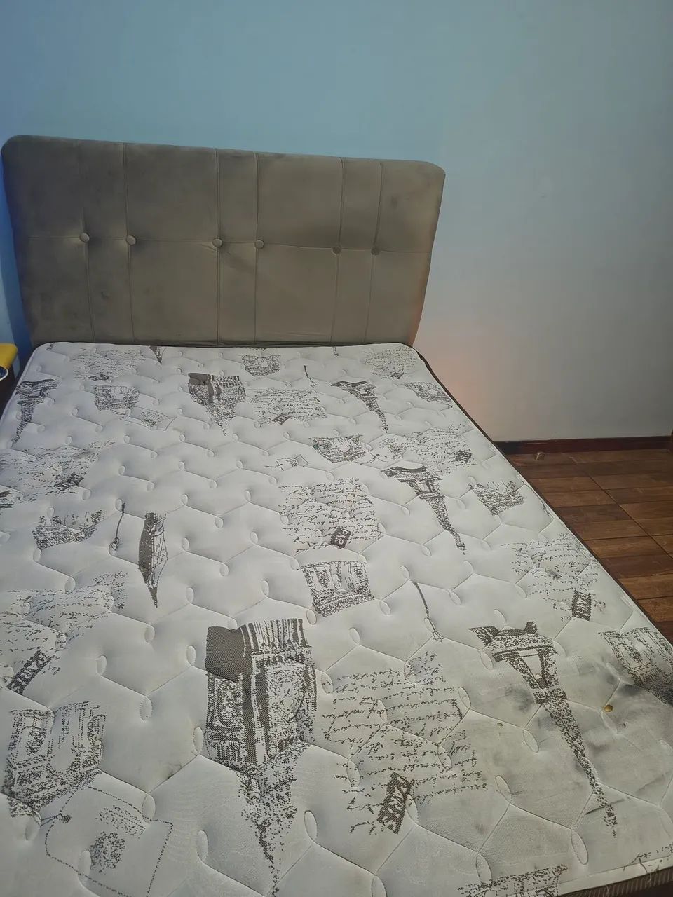 Vendo cama box com cabeceira