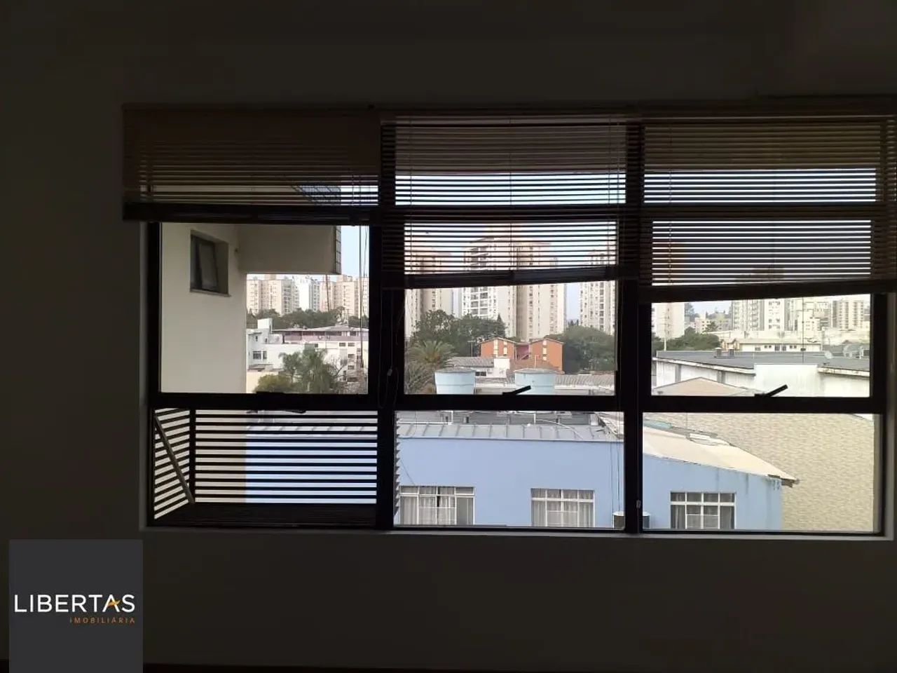 Sala Comercial 1 dormitórios à venda Passo da Areia Porto Alegre/RS - Foto 2