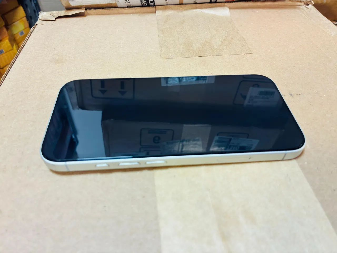 iPhone 17 Branco  - Foto 3