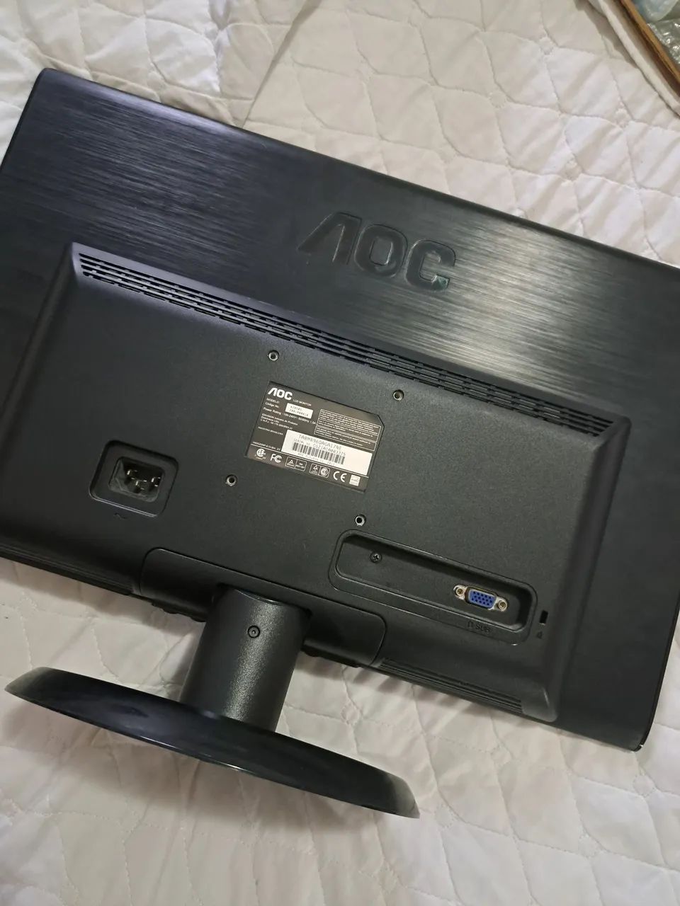 Monitor AOC - 20POLEGADAS - Foto 5