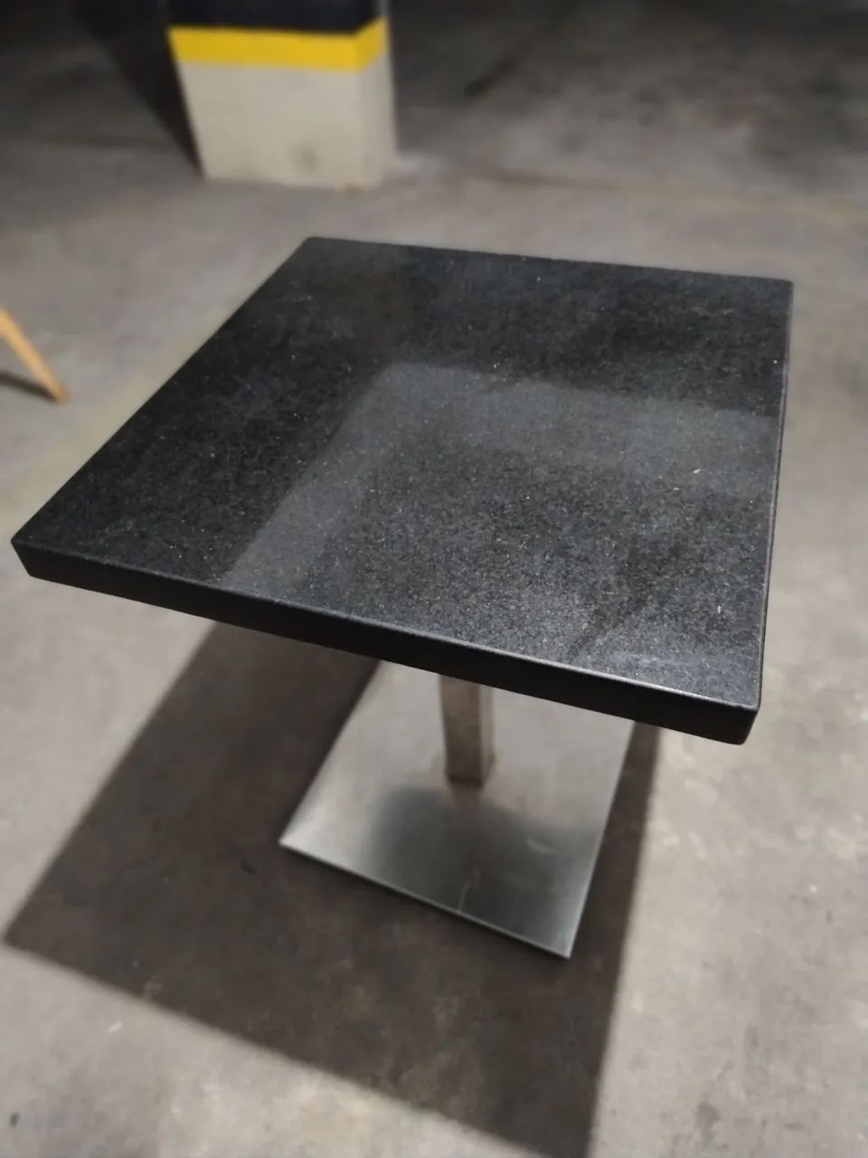 Mesa granito e cadeiras Tok Stok - Foto 2