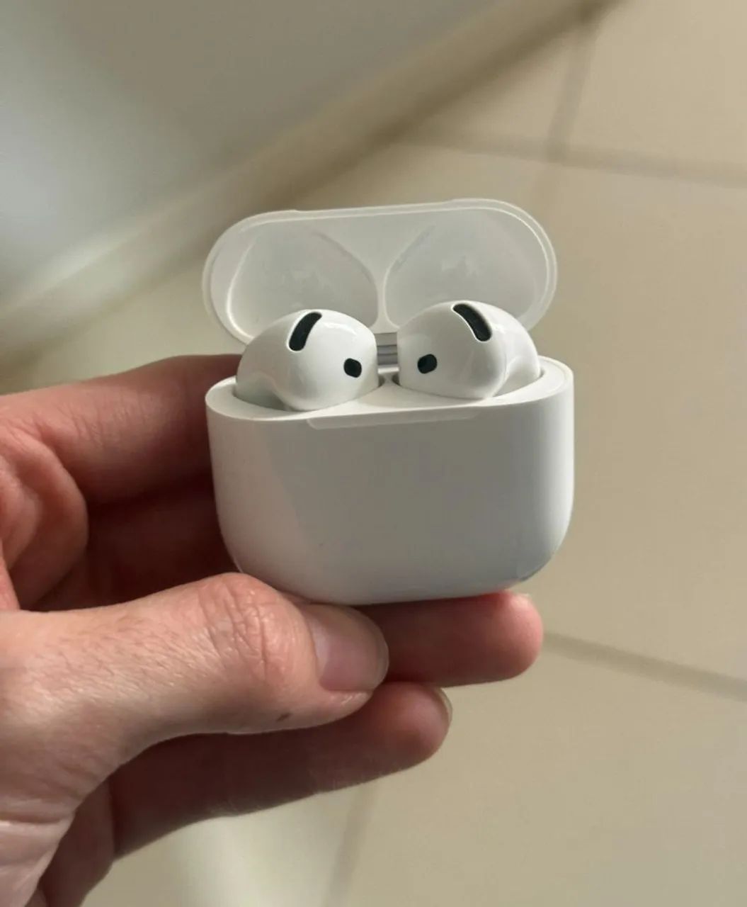 Airpods 4