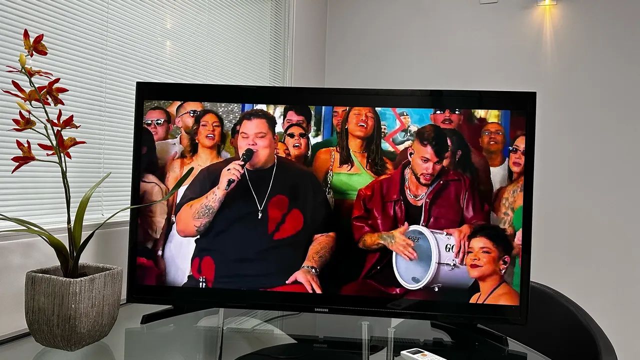 Smart TV LED Samsung 40 Polegadas - Netflix YouTube  - Foto 3