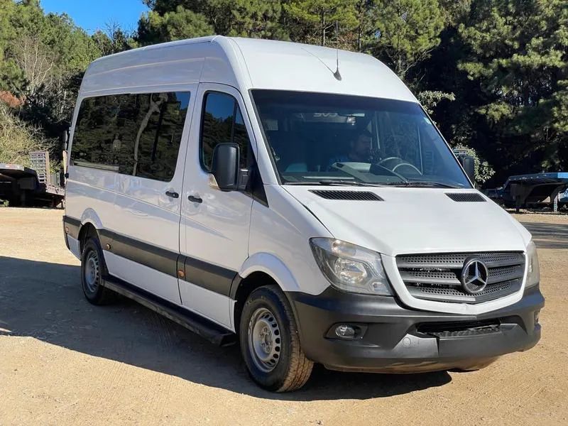 MB SPRINTER 415 ANO 2019 TETO ALTO COM 433 MIL KM - 16 LUGARES - REPASSE  - Foto 3