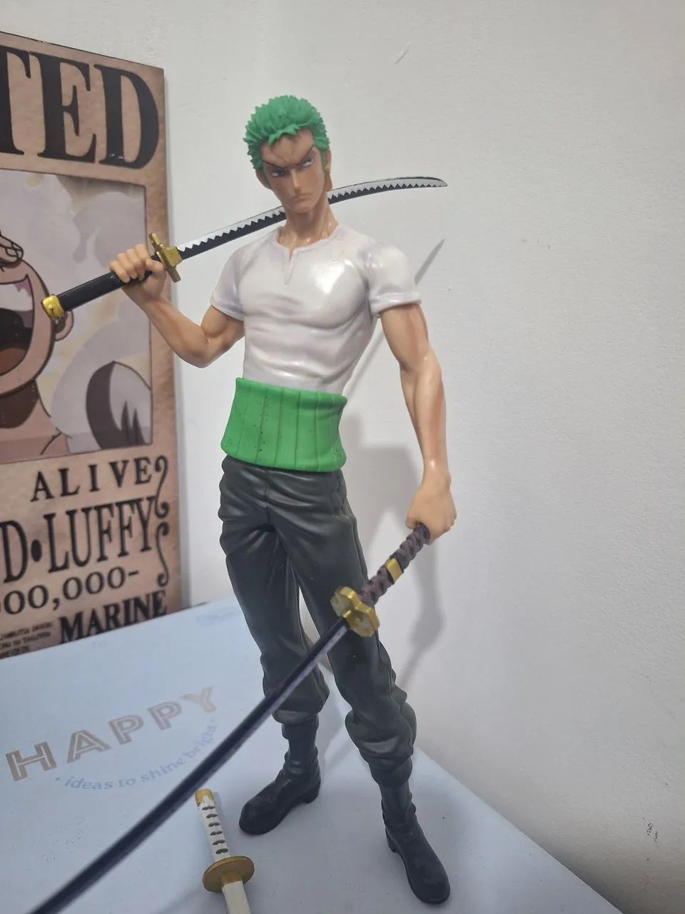 Vendo figure art do zoro