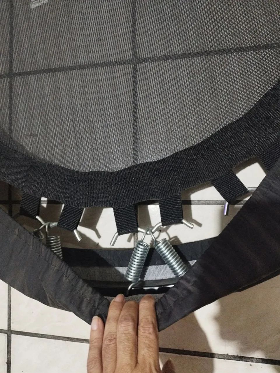 Trampolim Jump Profissional com Capa saia diâmetro de 1m 200kg Preto - Foto 2