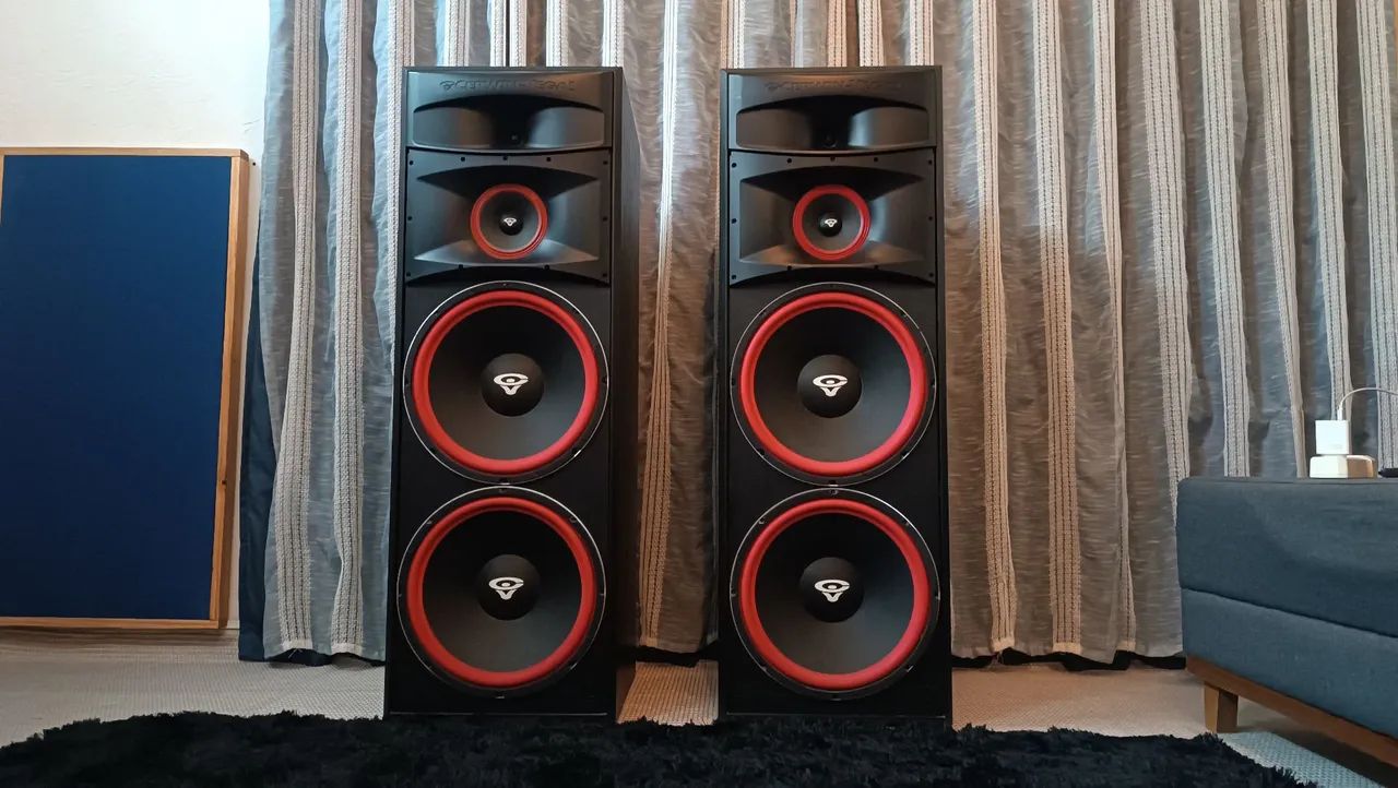 Par de caixas acústica cerwin vega XLS215 