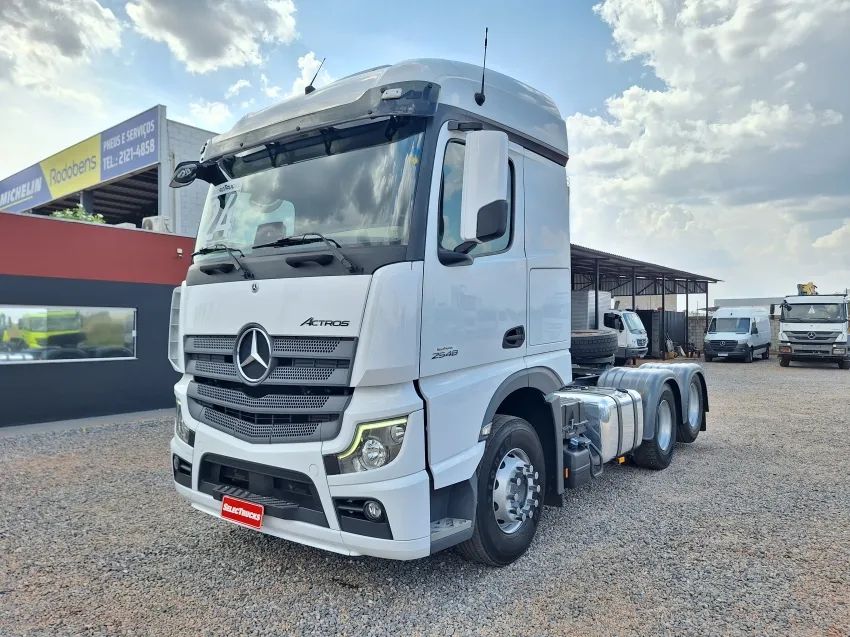 ACTROS 2548 LS 6X2 2023/2024 2P (DIESEL)(E6). - Foto 2