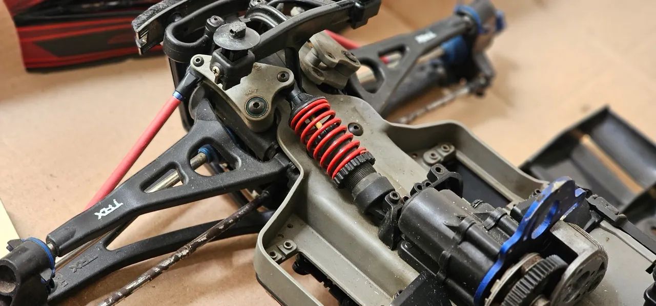Traxxas E Revo 1.0 1/10 - Chassi - Foto 3