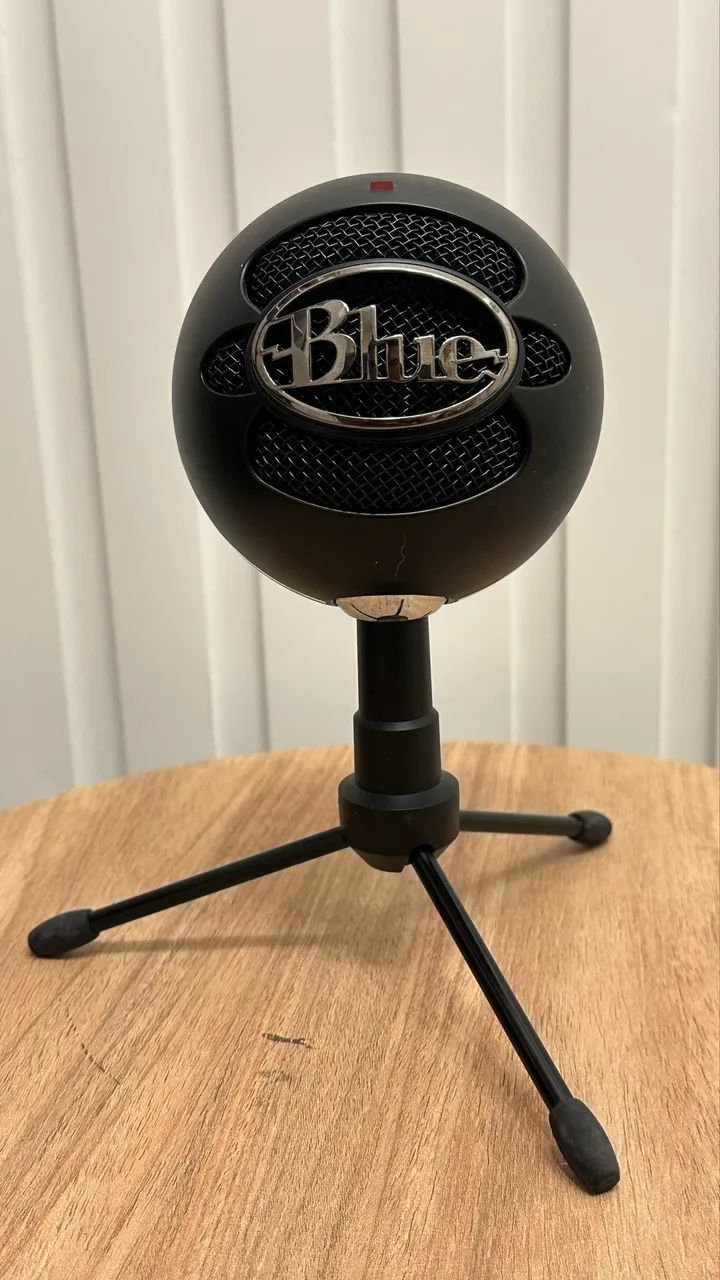 Microfone de mesa para Studio, games e live 