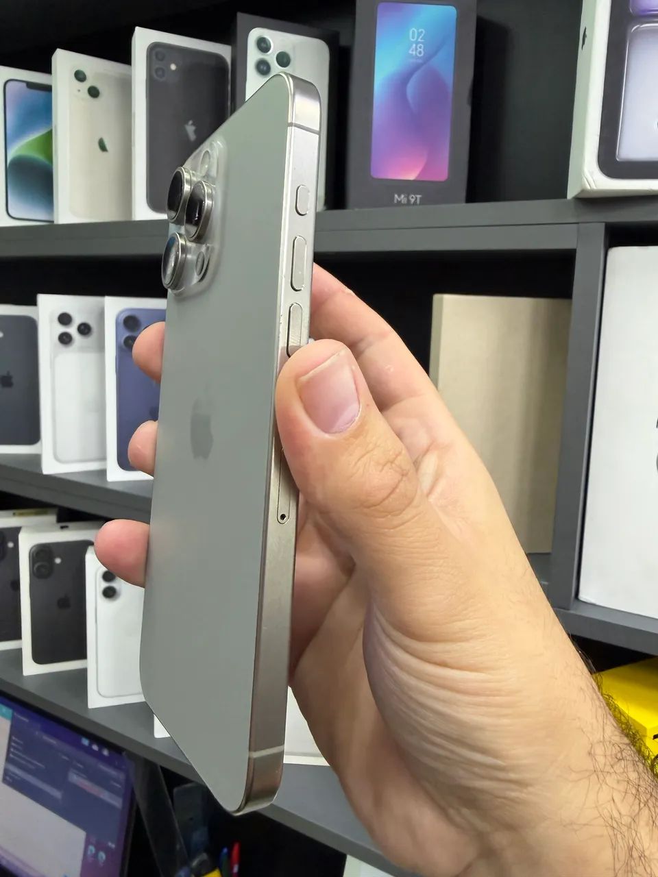 iPhone 15 pro Max 256 - Foto 5