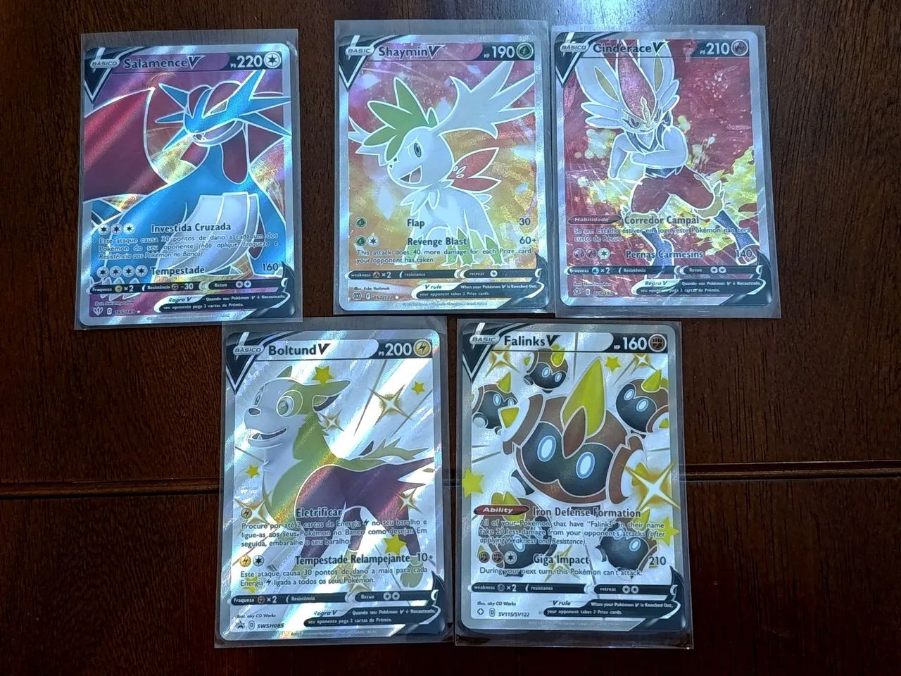 Cartas pokémon V Full art e shiny