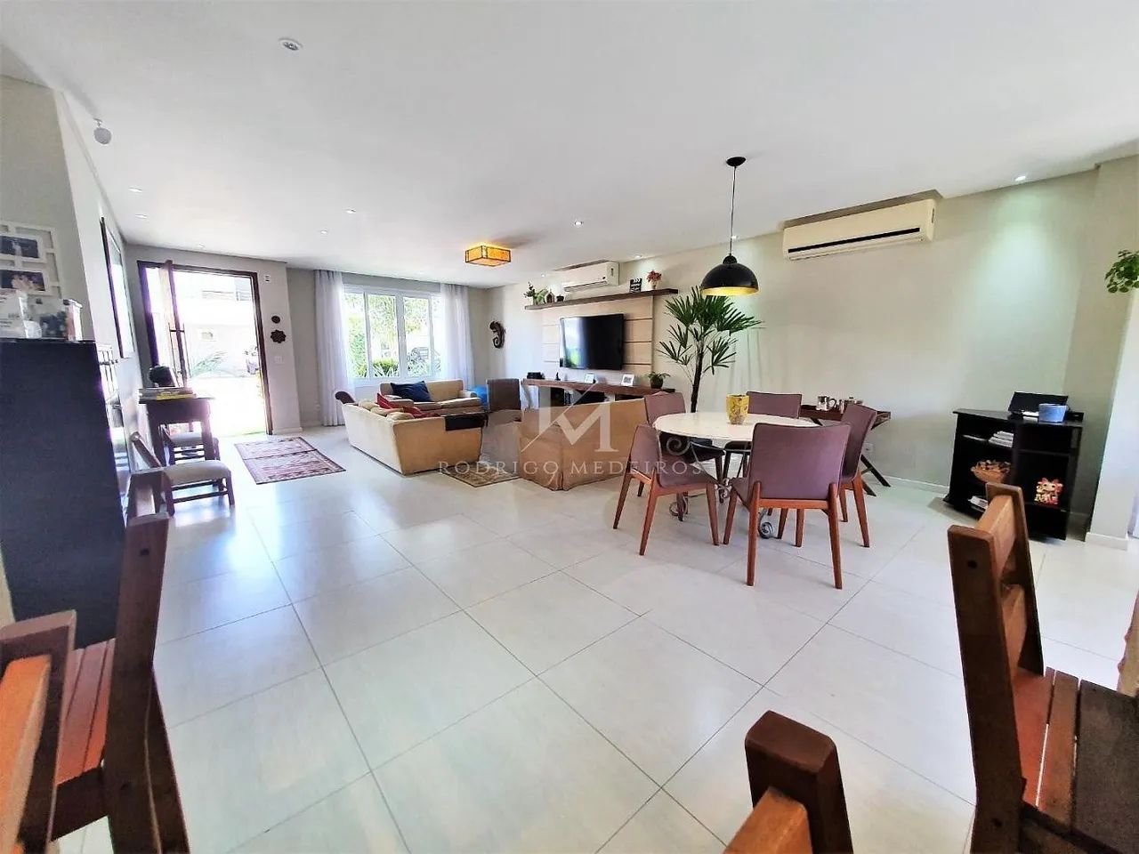 Casa à venda em condomínio no Campeche, Florianópolis, com 4 suítes e lazer completo - Foto 4