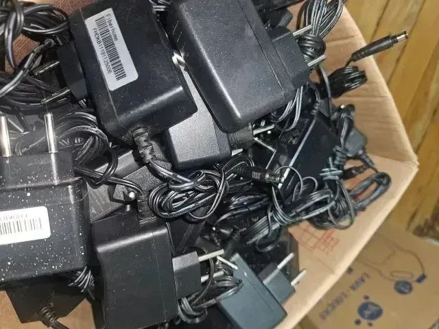 Lote com 100 Fontes 12V - 2,5A, 3,0A e 3,5A Sortidas Revisadas - Foto 2