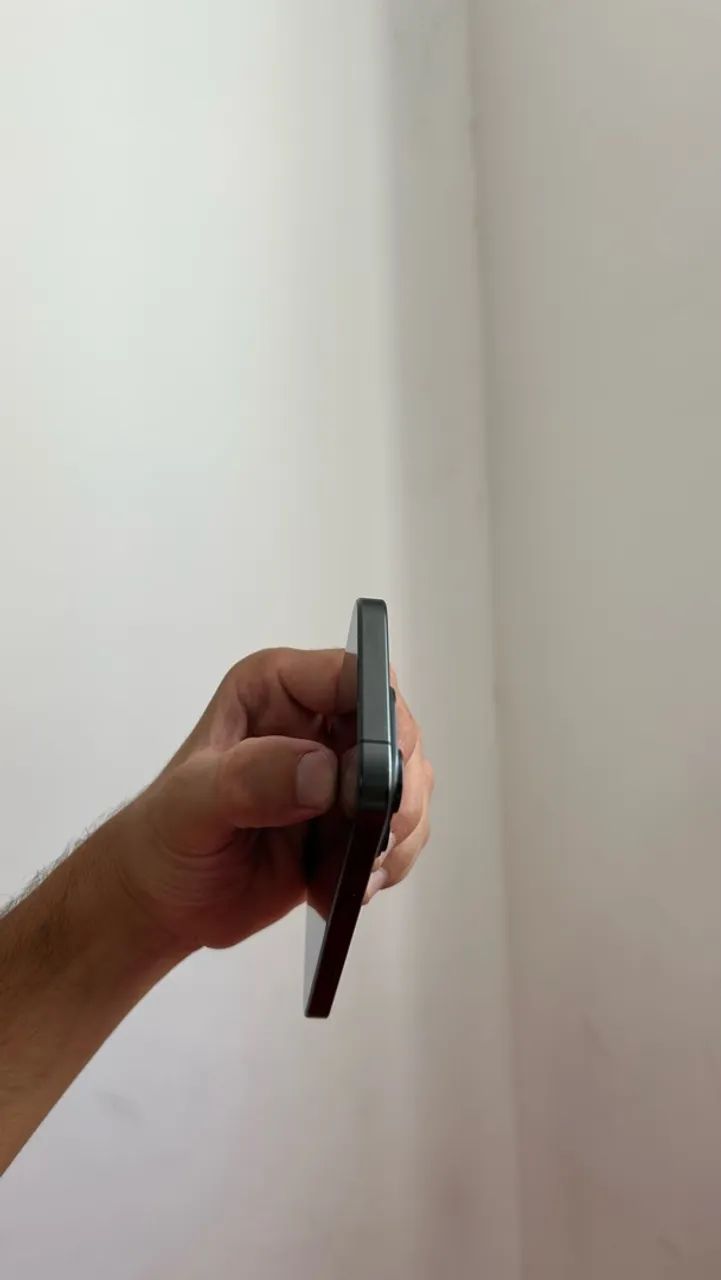iPhone 15 Pro - Foto 3