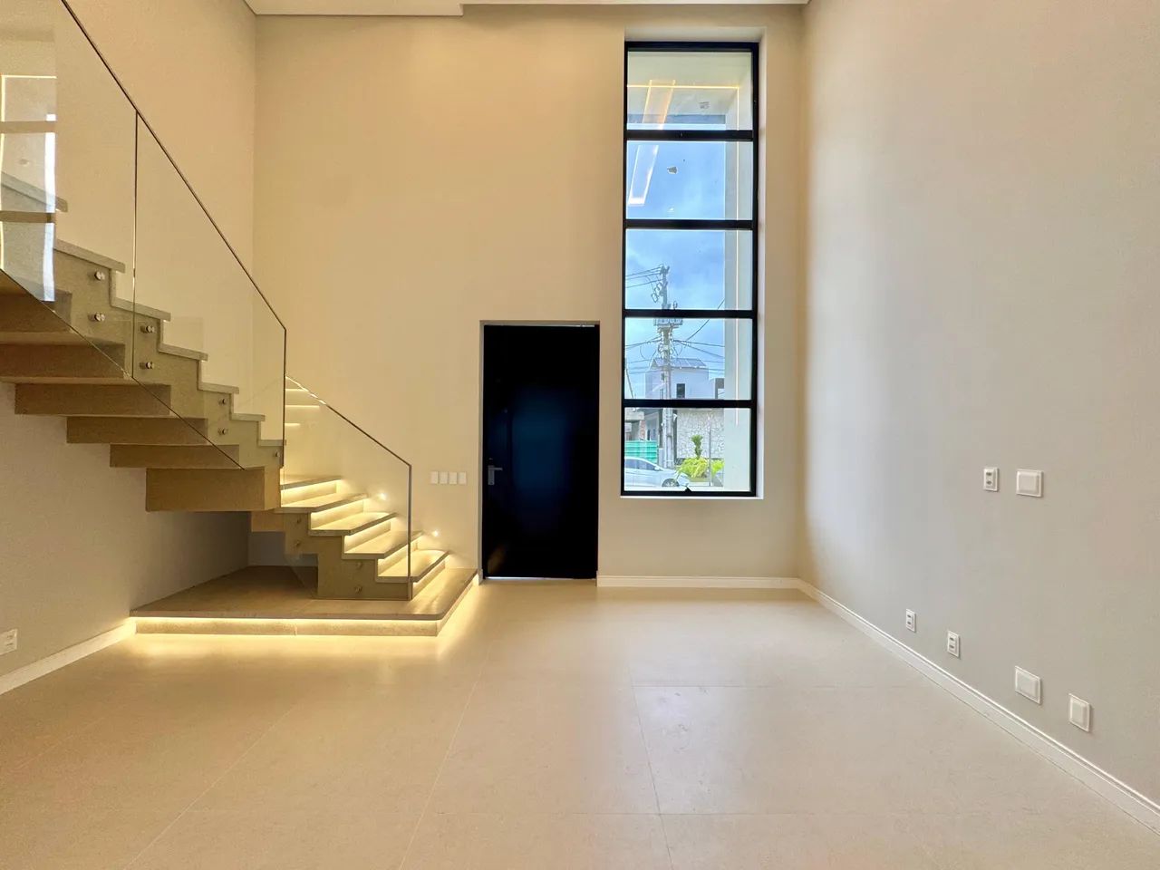 Casa de Revista na Cidade Alpha, 04 suítes  - Foto 4