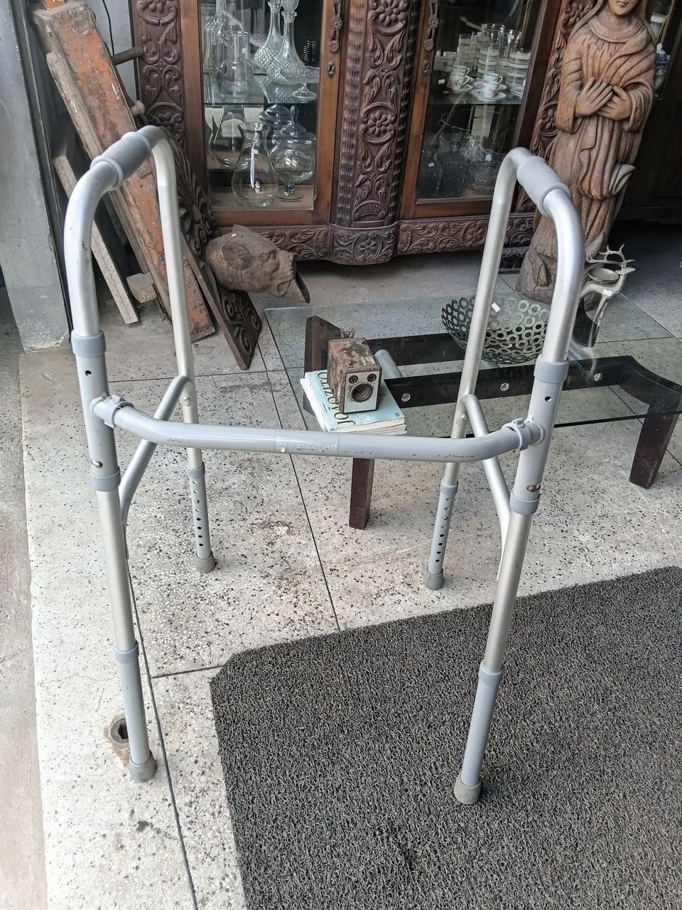 Andador articulado 