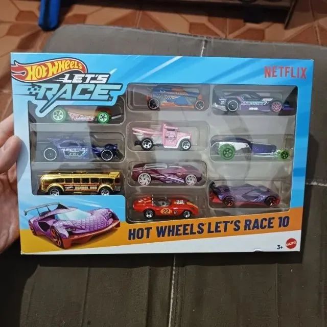Kit com 10 carros hot whells lets race da série da Netflix original Mattel