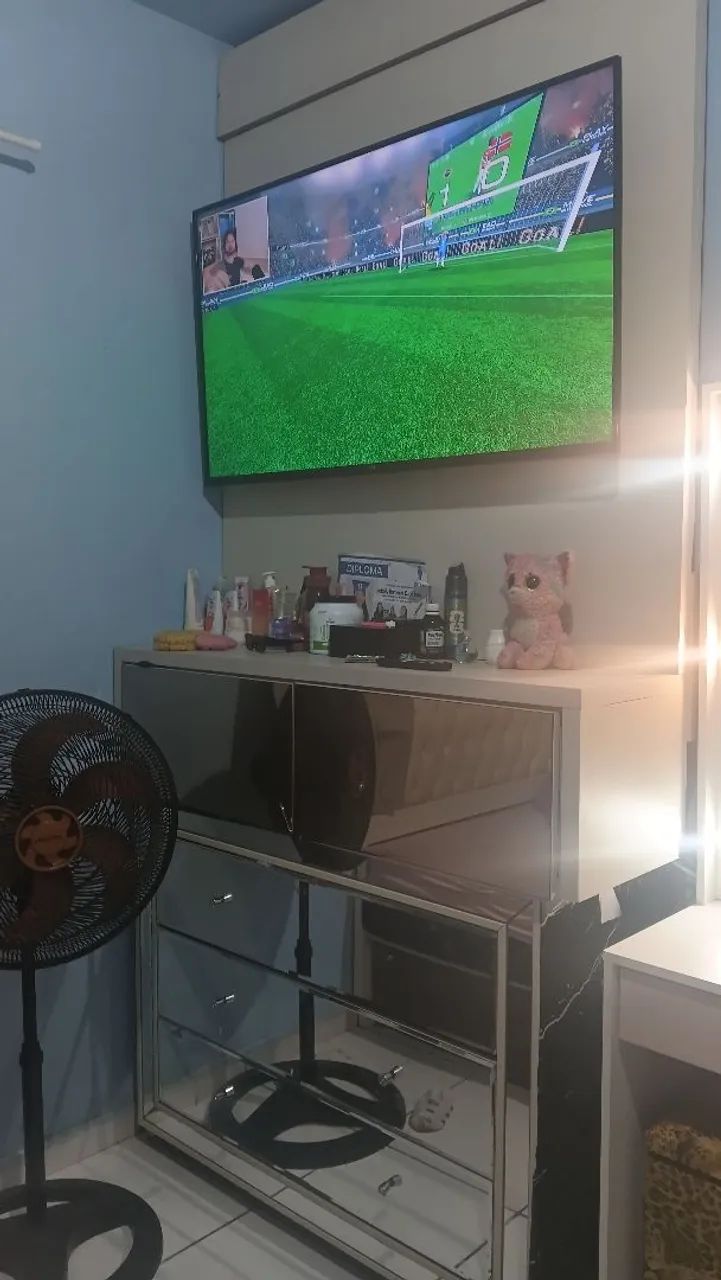 Cama casal com cabeceira e painel mdf e cômoda  - Foto 2