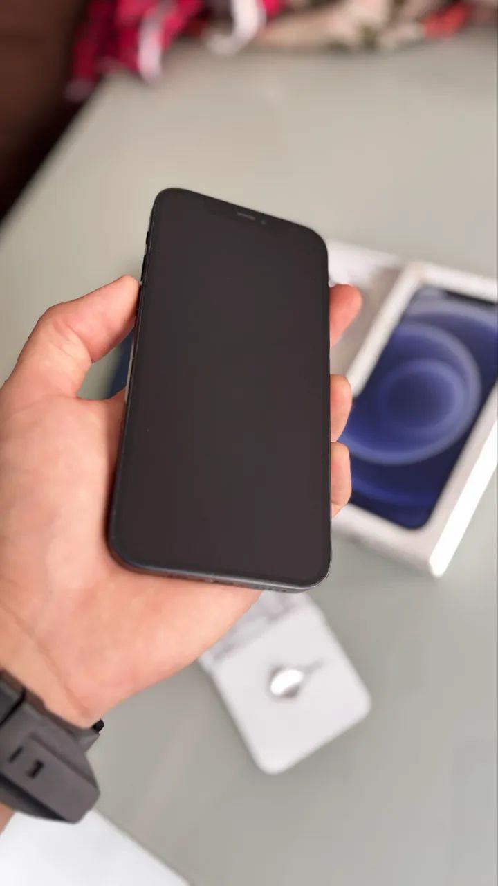 Iphone 12 com caixa  - Foto 2