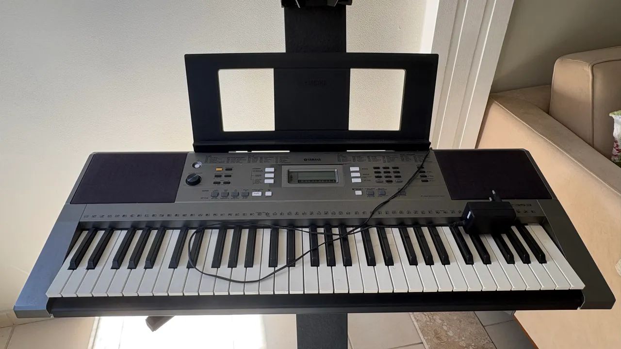 Teclado Yamaha PSR E353