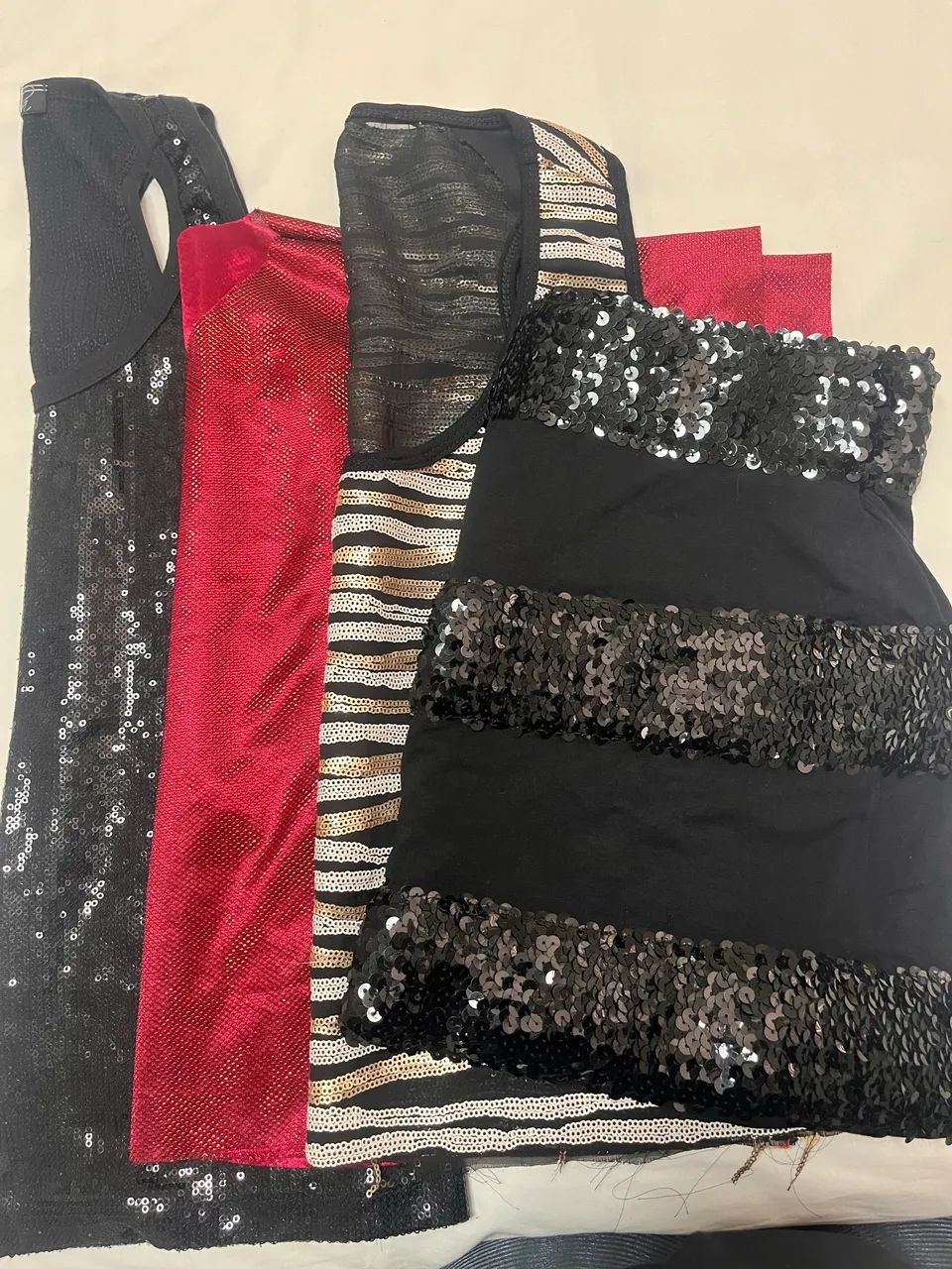 Lote roupas para noite tamanho P - Foto 3